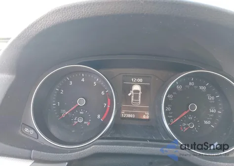 2017 Volkswagen Passat 1.8T R-Line z USA, uszkodzony, nr VIN 1VWDT7A37HC002989